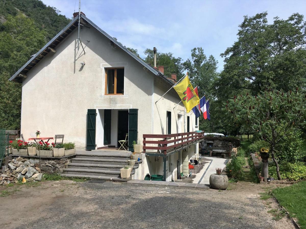 Bed and Breakfast Moulin De La Fayolle Blot-l'Eglise Exterior foto
